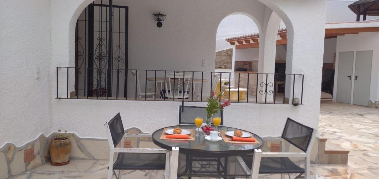 Villa Alhambra - Dale A Tu Familia Las Vacaciones Y El Descanso Que Se Merecen Calpe Ngoại thất bức ảnh